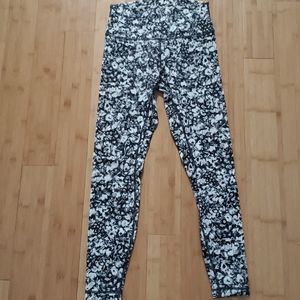 Floral Lululemon Wunder Under pants
